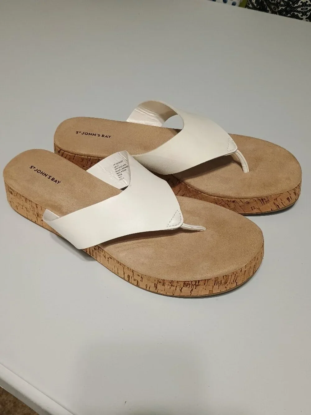St. John’s Bay White Cork Platform Thong Sandals Women’s Size 11M